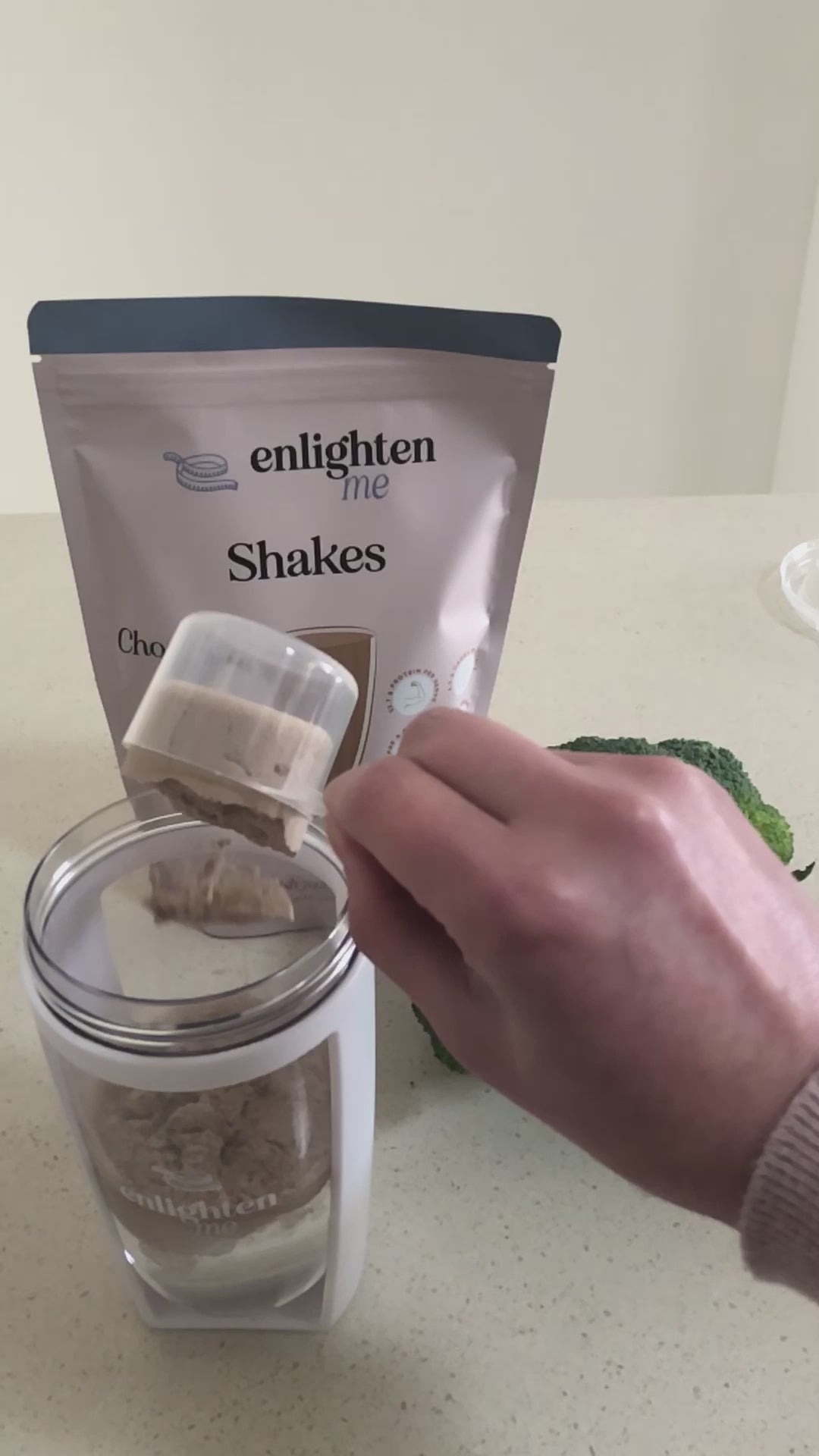 A video of the chocolate berry crunch recipe, utilising the Enlighten Me Shakes in Chocolate flavour, a high protein meal replacement shake.
