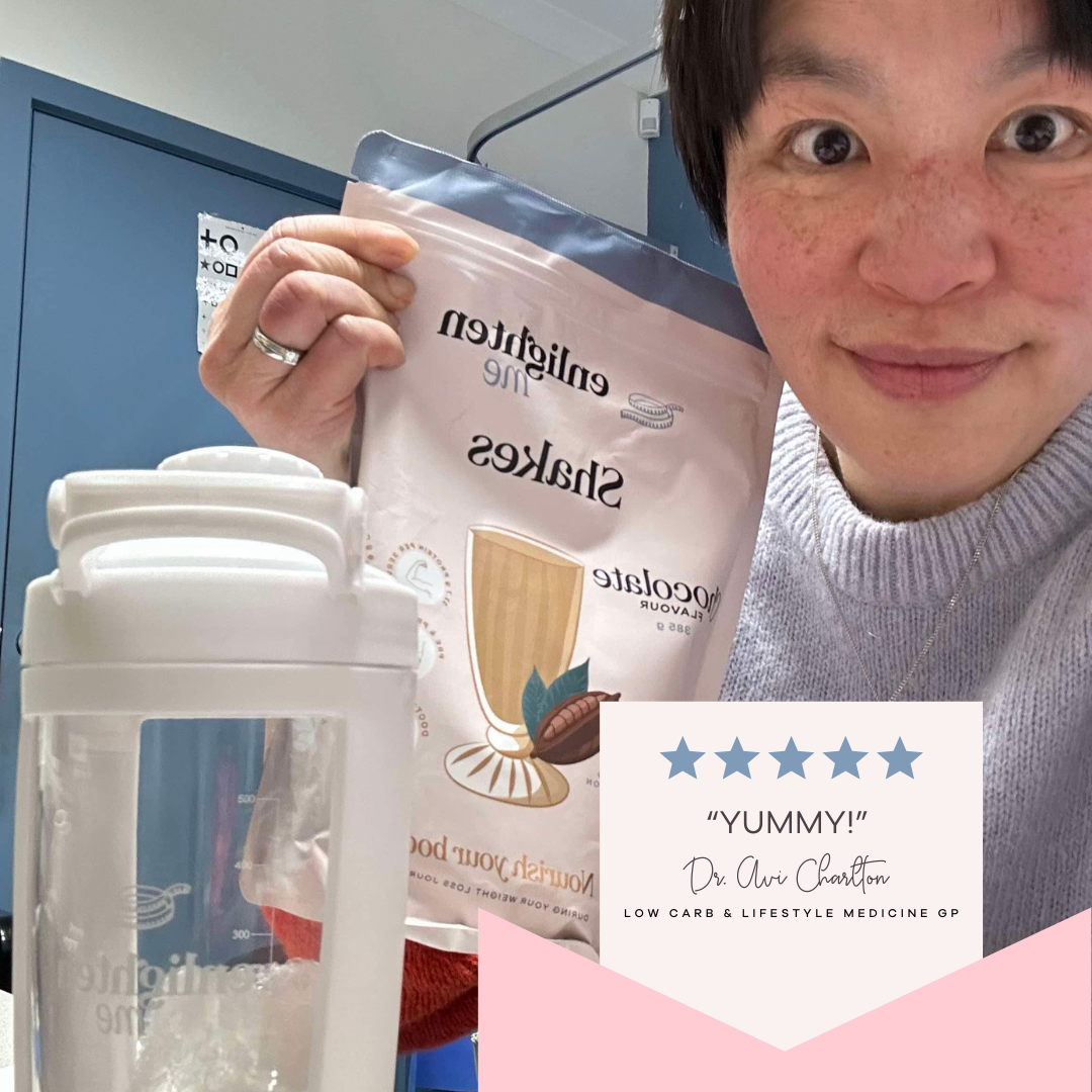 Dr. Avi Charlton Low Carb and Lifestyle Medicine General Practitioner showing us her Enlighten Me Shake in Chocolate Flavour, a high protein meal replacement shake, along with her Enlighten Me Shaker. 