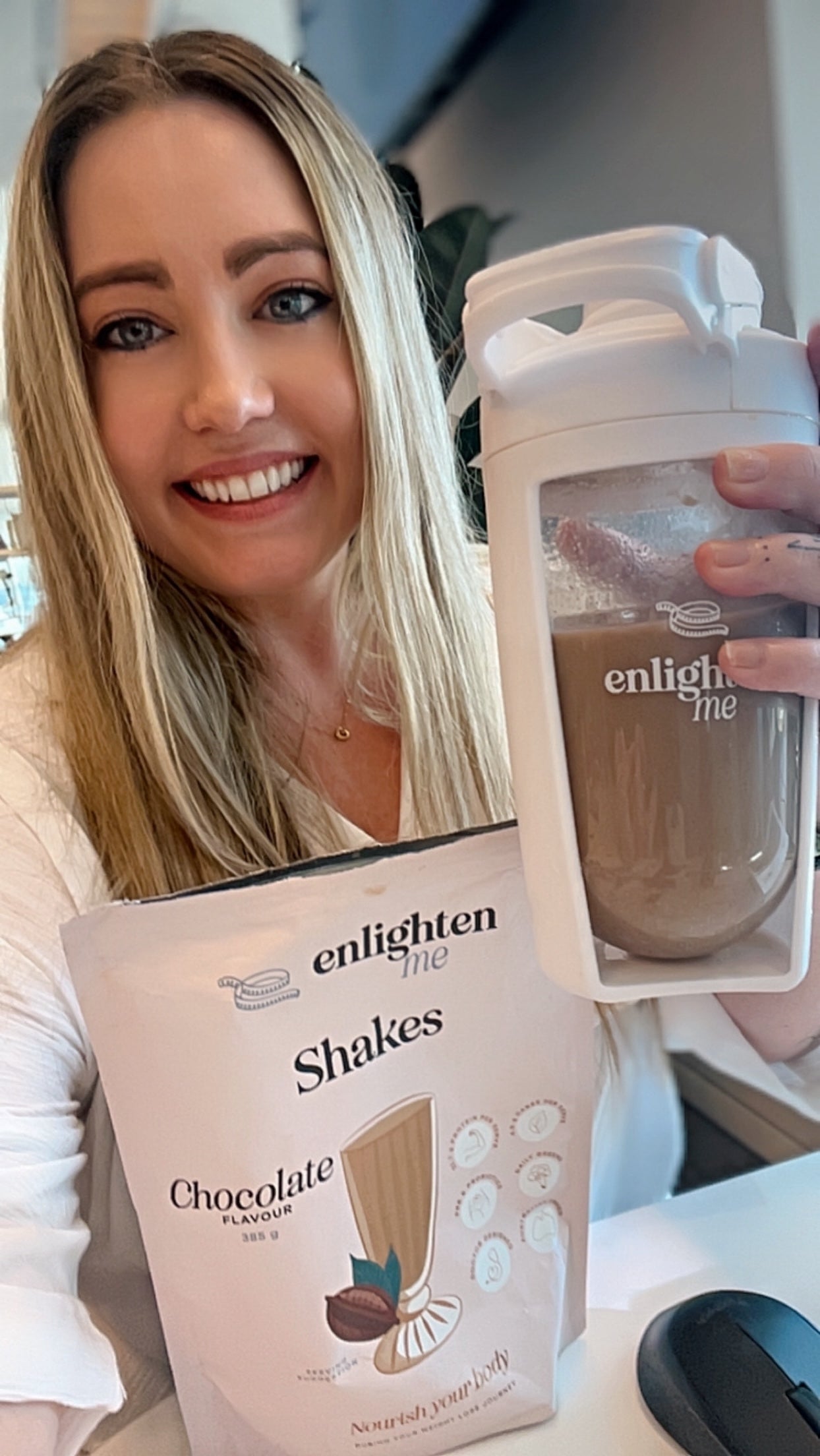 Enlighten Me Complete Bundle | Meal Replacement Shakes for Weight Loss & Shaker Set