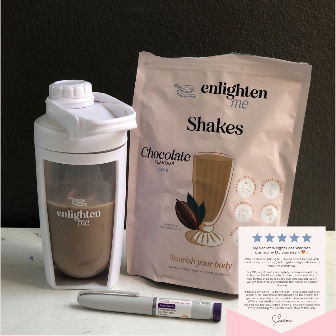 A review from our Customer, Sharon who shares a picture of her Enlighten Me Shake in Chocolate Flavour, a high protein meal replacement shake for weight loss, alongside her Mounjaro pen, an injectable used for medical weight loss. She was recommended this product by her GP to get enough nutrition and keep her energy levels up. She has found it to be gentle on the stomach.