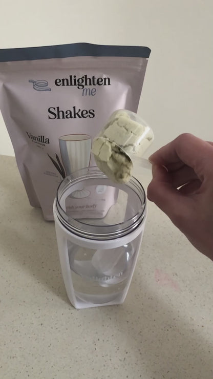 A video showing the Enlighten Me Shakes in Vanilla flavour being mixed with yoghurt and cranberry sprinkle to make a smooth high protein meal replacement shake for weight loss recipe. 