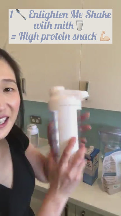 A video of the Enlighten Me Shakes Founder, Dr. Angela Kwong, a General Practitioner, showing how the Enlighten Me shake can be prepared as a high protein snack. Simple mix one scoop of this high protein meal replacement shake for weight loss, with either water or milk and enjoy as a quick and convenient snack, anytime.